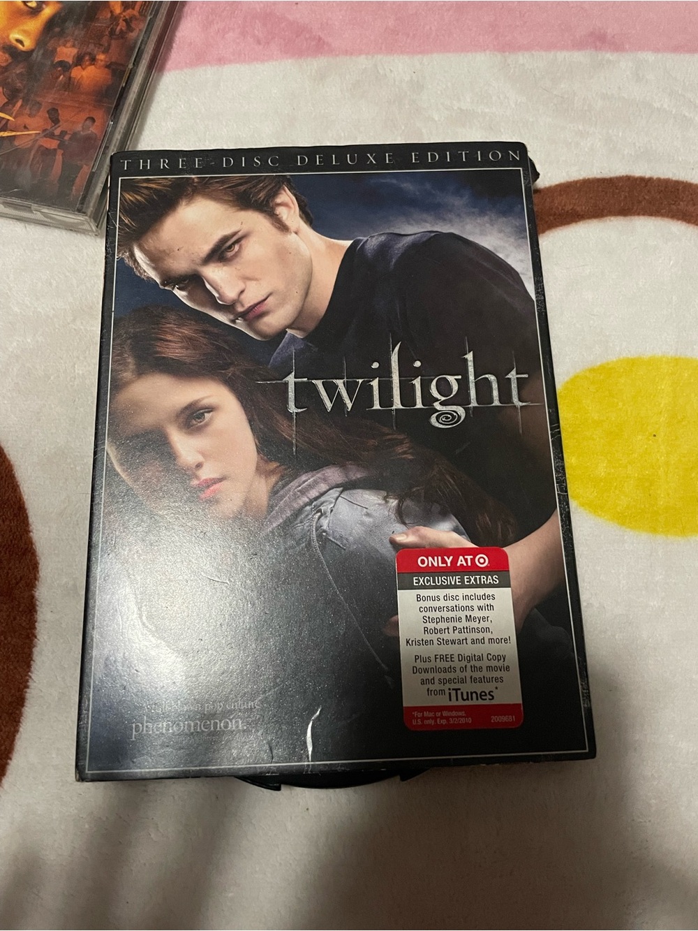 Twilight Three-Disc Deluxe Edition DVD - Black, Blue